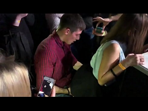 ❤️ Ekte sex på en russisk nattklubb. 18 år gammel russisk jente i anus og vagina knullet på en nattklubb Superporno på porno no.hochu-sex-tomsk.ru ❌❤